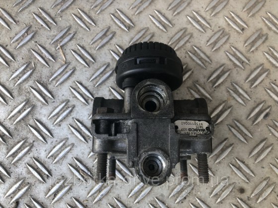 1991981169_uskoritelnyj-klapan-wabco